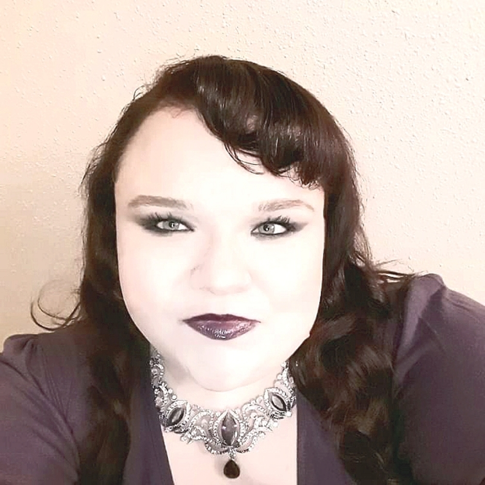 Meet your Posher, Raven